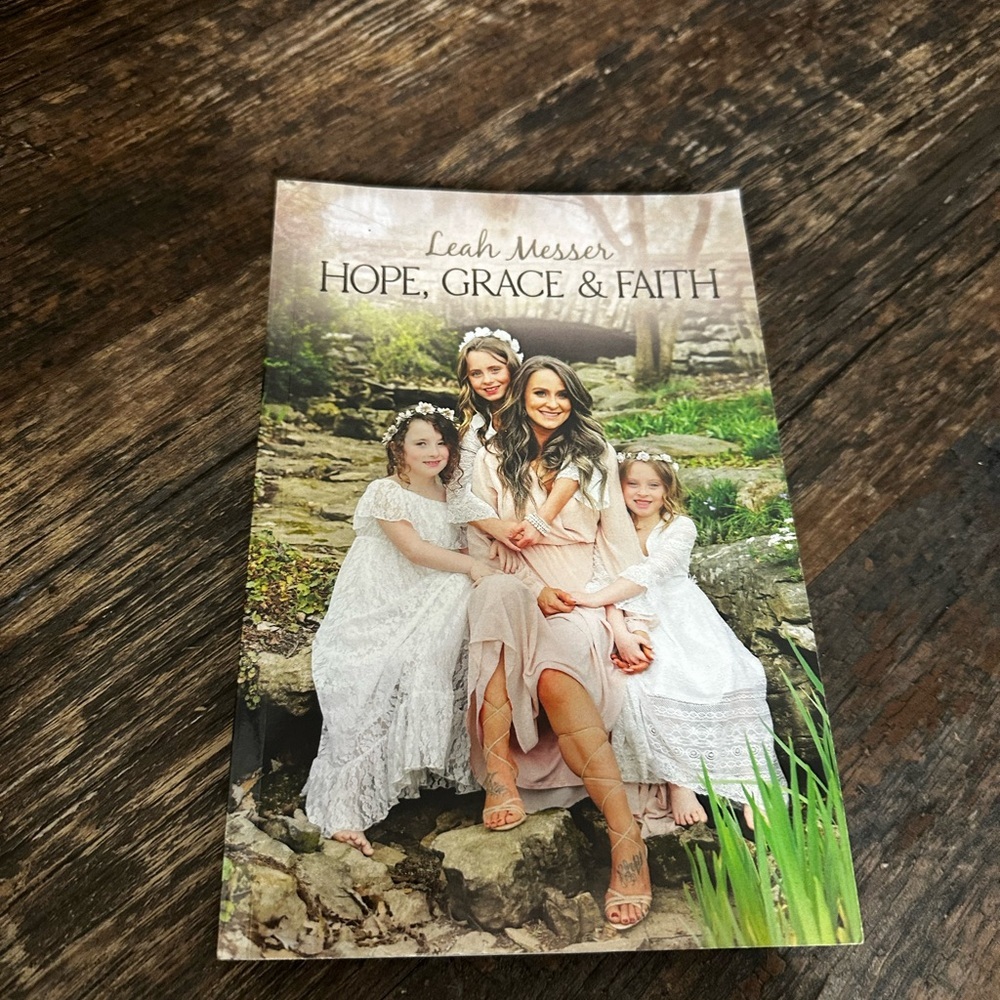 Hope, Grace &‎ Faith Book by Leah Messer
